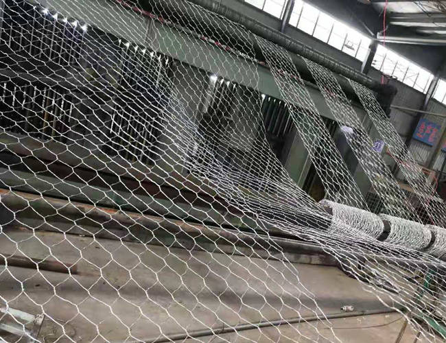 OEM 100×120mm Hete Ondergedompelde Gegalvaniseerde Gabion-Doos die Mesh Bunnings weven 0