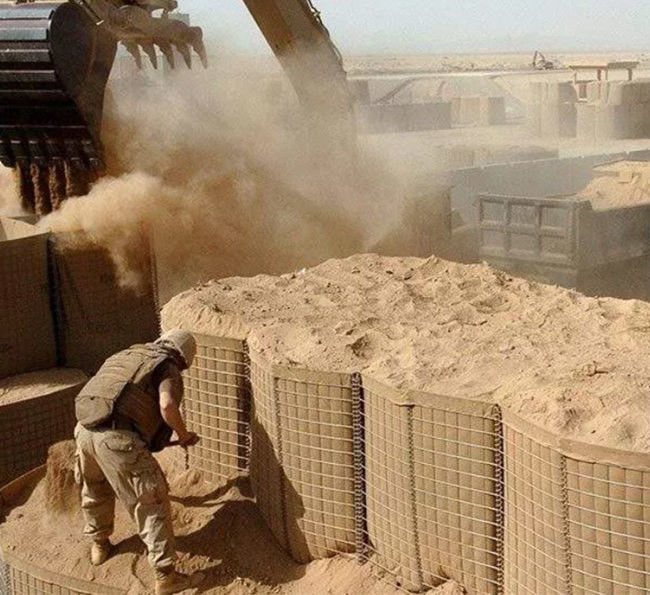 75mm Vierkante Openingen Hesco Barrière Gelaste Gabion voor Militaire Behoudende Muur 2