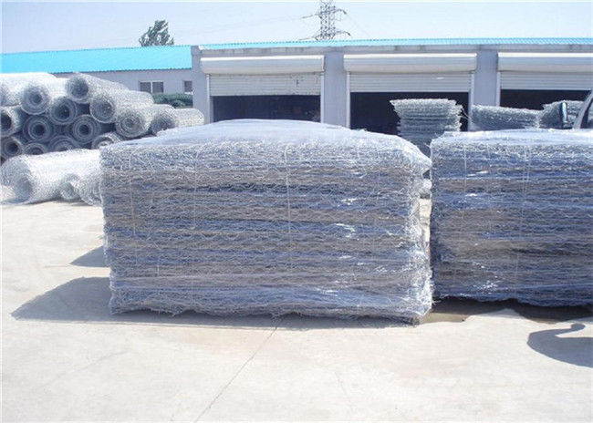 3.7mm Pvc van de Draaddiameter bedekte Gegalvaniseerd Gabion-Dooswater en Bodembescherming met een laag 0
