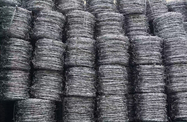 25kg 3.5mm Dia Galvanized Steel Barbed Wire 4 Punt Met grote trekspanning 0