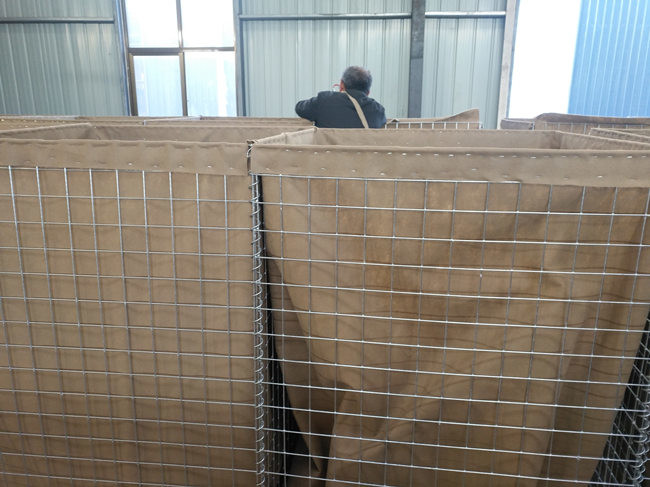 3 Omheining Blast Wall van duim de Q195 Gelaste Gabion Mesh Geotextile Cloth Stone Filled 2