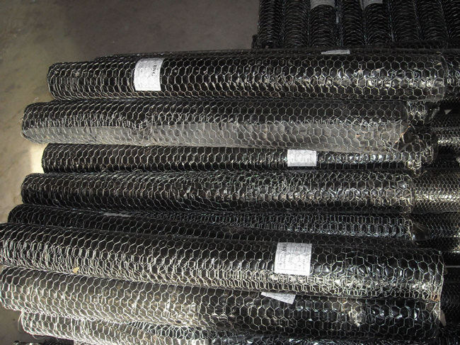 0.42mm galvaniseerden 1.2m Hoog Kippegaas Mesh Fence For Rabbits Cage 2