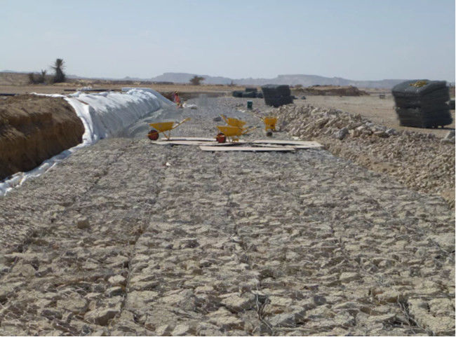 Hete Onderdompeling 4.0mm Gegalvaniseerde Gabion-Doos Hexagonaal Geweven Mesh Retaining Wall 3
